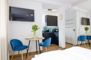 apartament a8 stolik, aneks